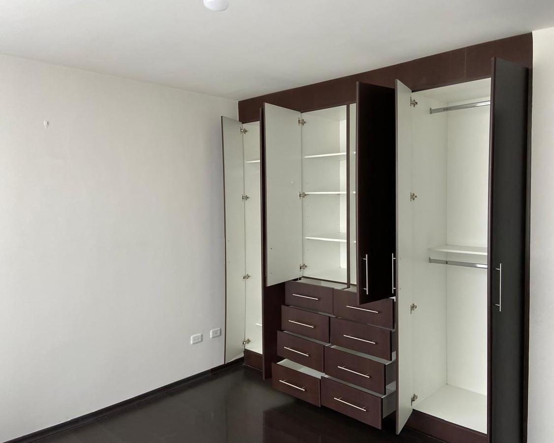 Vendo Departamento de 3d. en Santa Lucía (Quito, Excelente Precio) — imagen 10