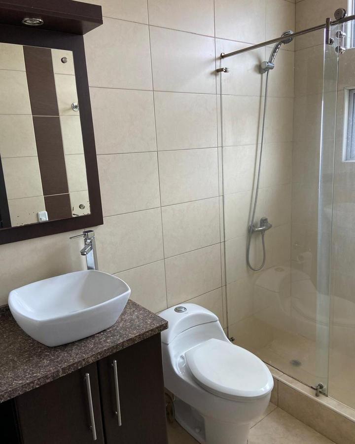 Vendo Departamento de 3d. en Santa Lucía (Quito, Excelente Precio) — imagen 7