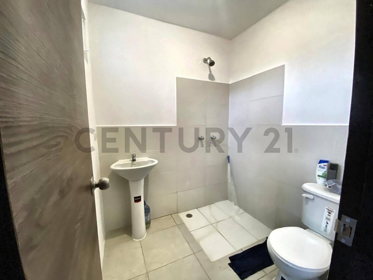 Casa de Venta en Conjunto Cerrado - Chongon Urbanizacion Bosquetto, Guayas — imagen 3