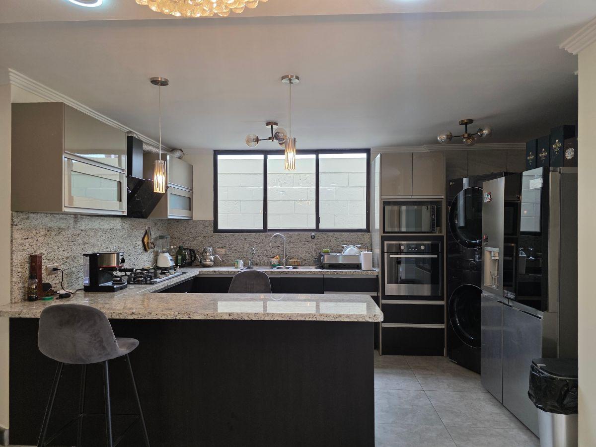 Casa en Venta La Garzota - K. Lugo, Guayas — imagen 5