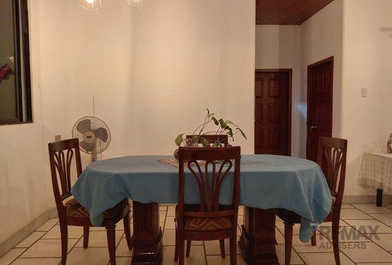 En Venta Departamento Amplio con Parqueo y Terraza (Urdesa Central), Guayas — imagen 6
