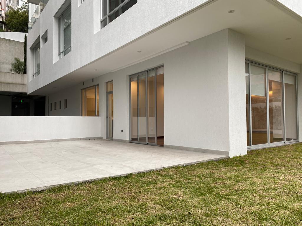 Renta $3.153 Dúplex de Lujo 331 m² a Estrenar con 4 Parq. Sector González Suárez — imagen 8