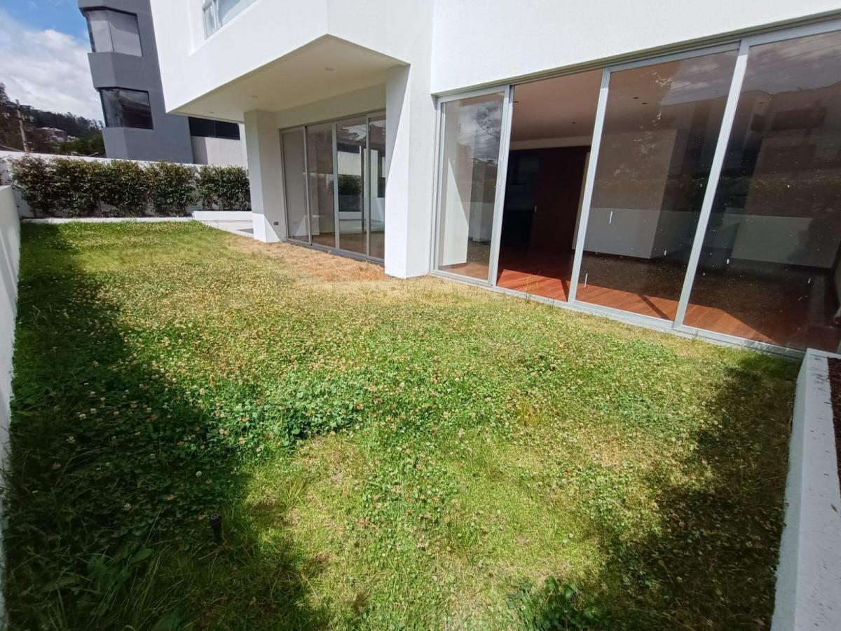Renta $3.153 Dúplex de Lujo 331 m² a Estrenar con 4 Parq. Sector González Suárez — imagen 6