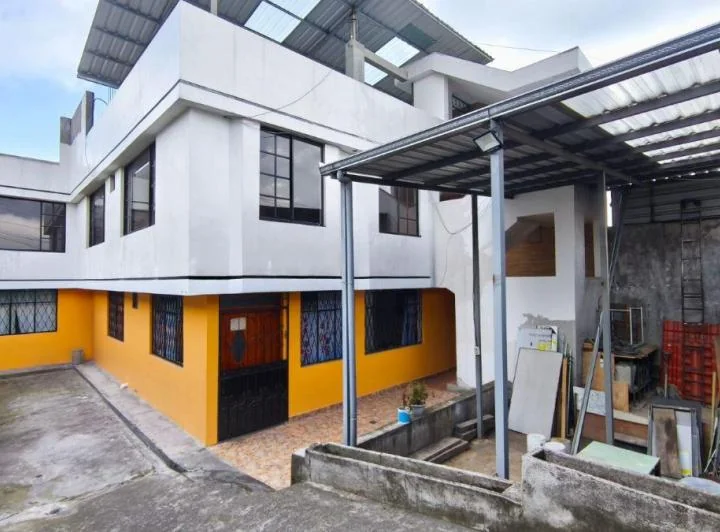Casa Rentera de Venta en El Sur de Quito — imagen 1
