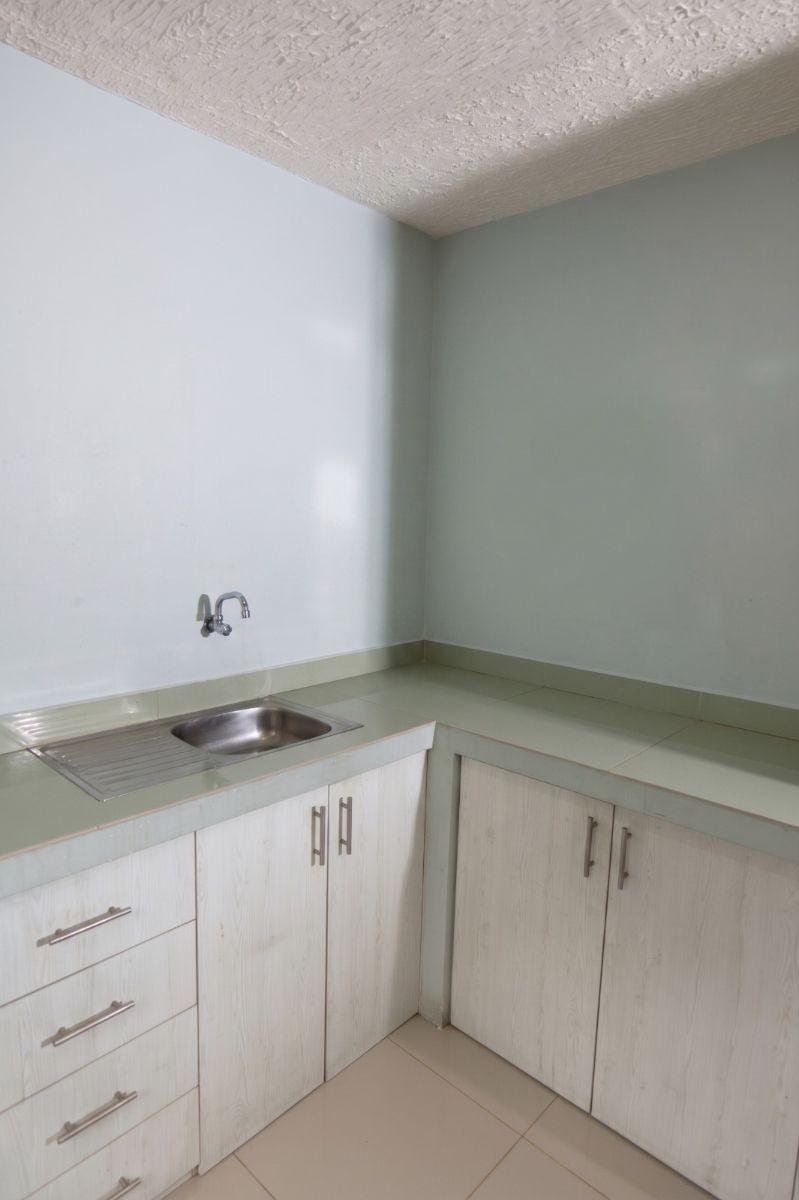 Casa en Venta, 2 Pisos, 3 Dorm. Amplio Frente - Urb. Villa del Rey, Et Príncipe Harry, Guayas — imagen 9
