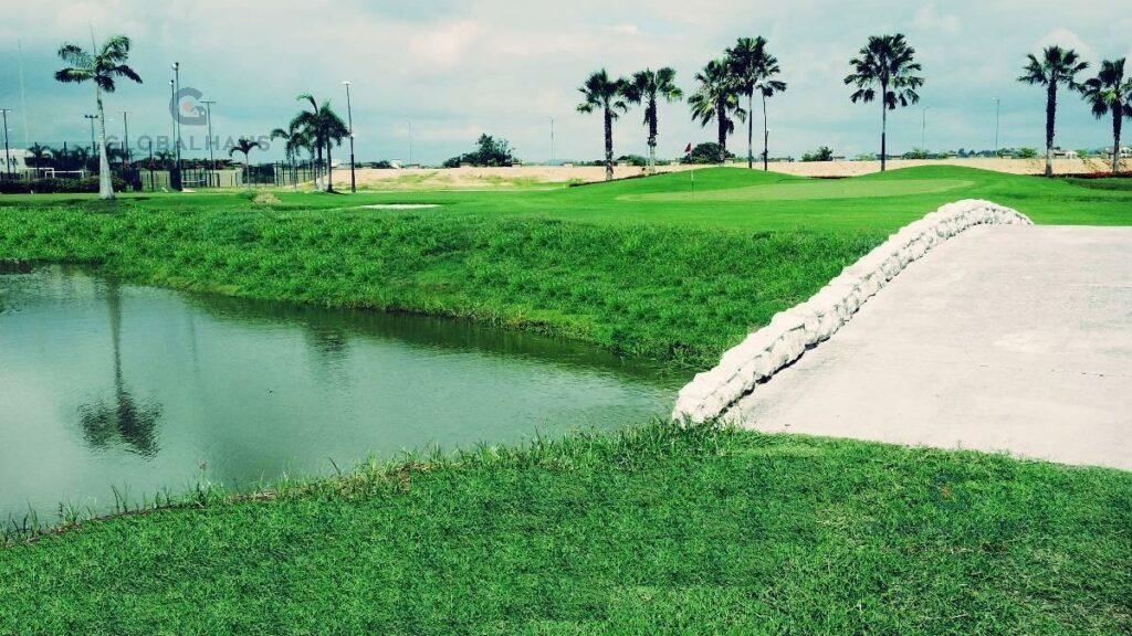 Venta de Departamentos en Mocolí Golf Club, 4 Habitaciones, Piscina G. m, Guayas — imagen 3