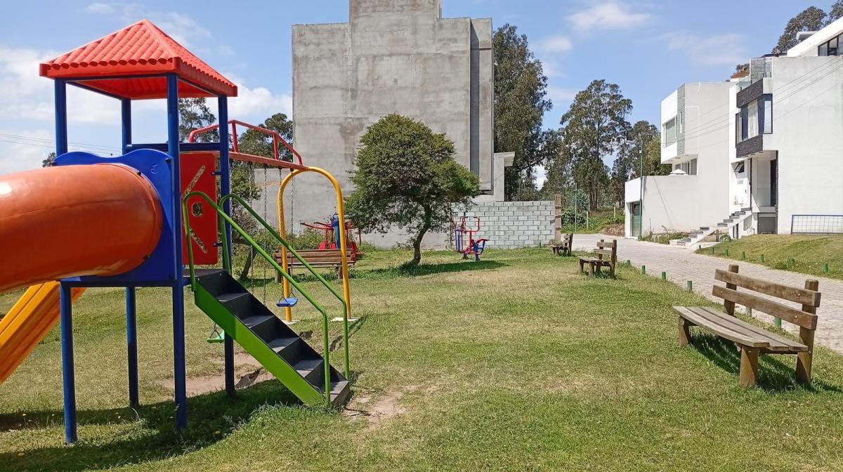 De Oportunidad Terreno en Venta Urbanizacion Camino de Los Eucaliptos — imagen 2