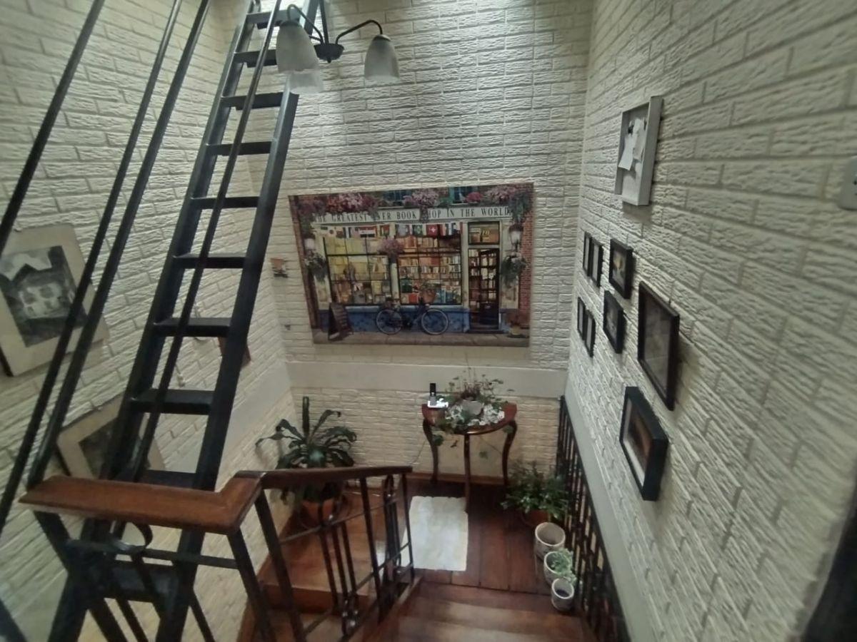 Casa de Venta 5 Dorm. Cerca Metropolitan Touring — imagen 2