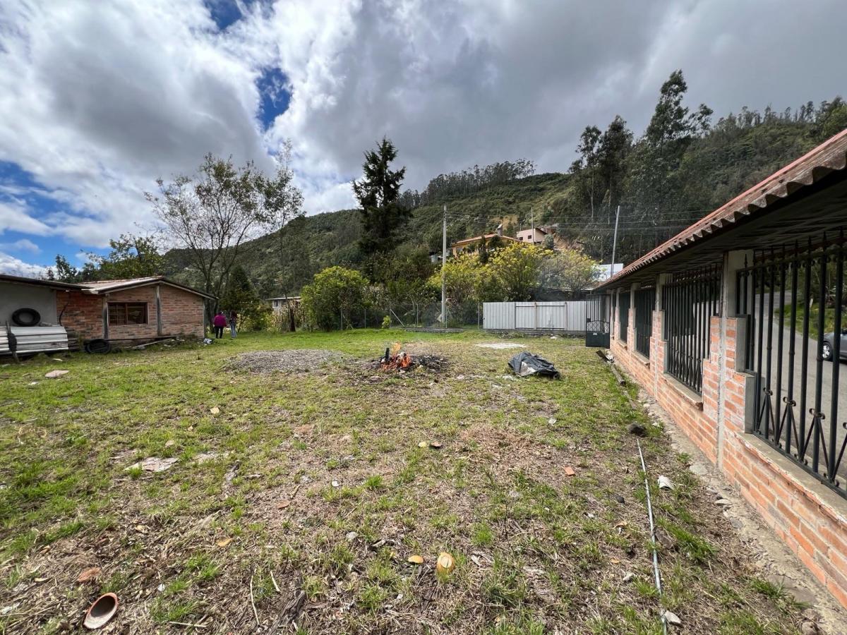 Oportunidad Construye La Casa o Quinta de Tus Sueños Terreno 733 m² en Venta Paccha - Cuenca, Azuay — imagen 2