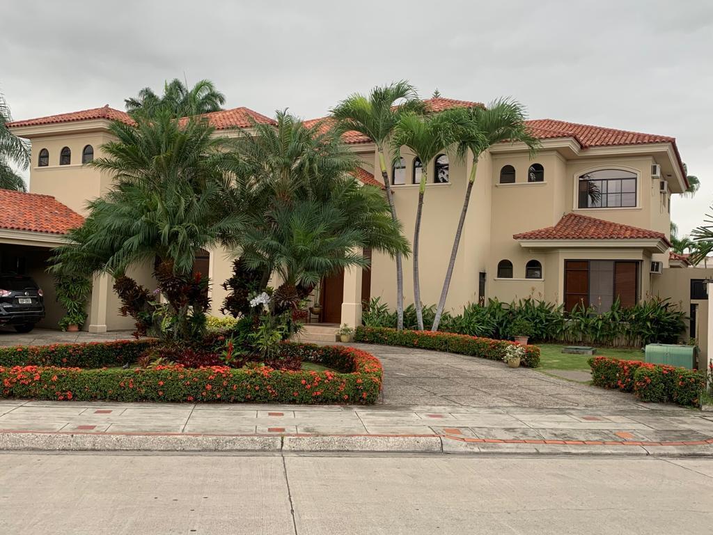 Urb. Isla Sol, Propiedad Bifamiliar. 2 Casas. Al Lago. Guayas — imagen 10