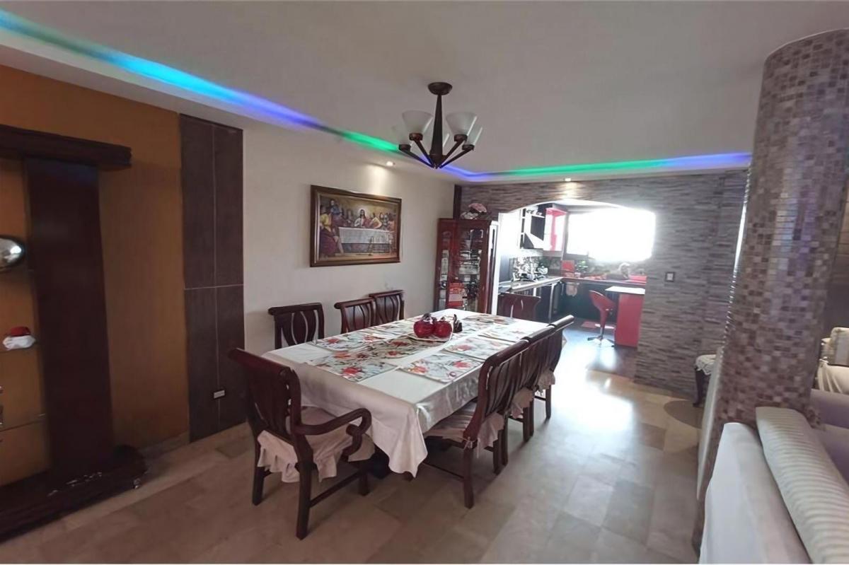 Venta Casa Remodelada - Urb. San Felipe – Espaciosa y con Acabados de Lujo (Wt), Guayas — imagen 8