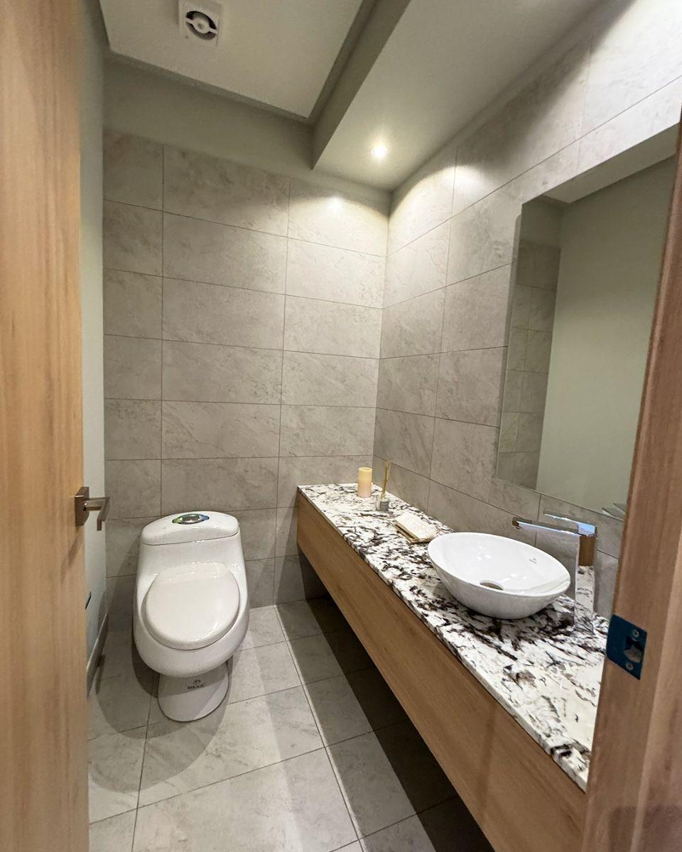 Preciosa Suite de Venta con Jardin en La Primavera — imagen 4