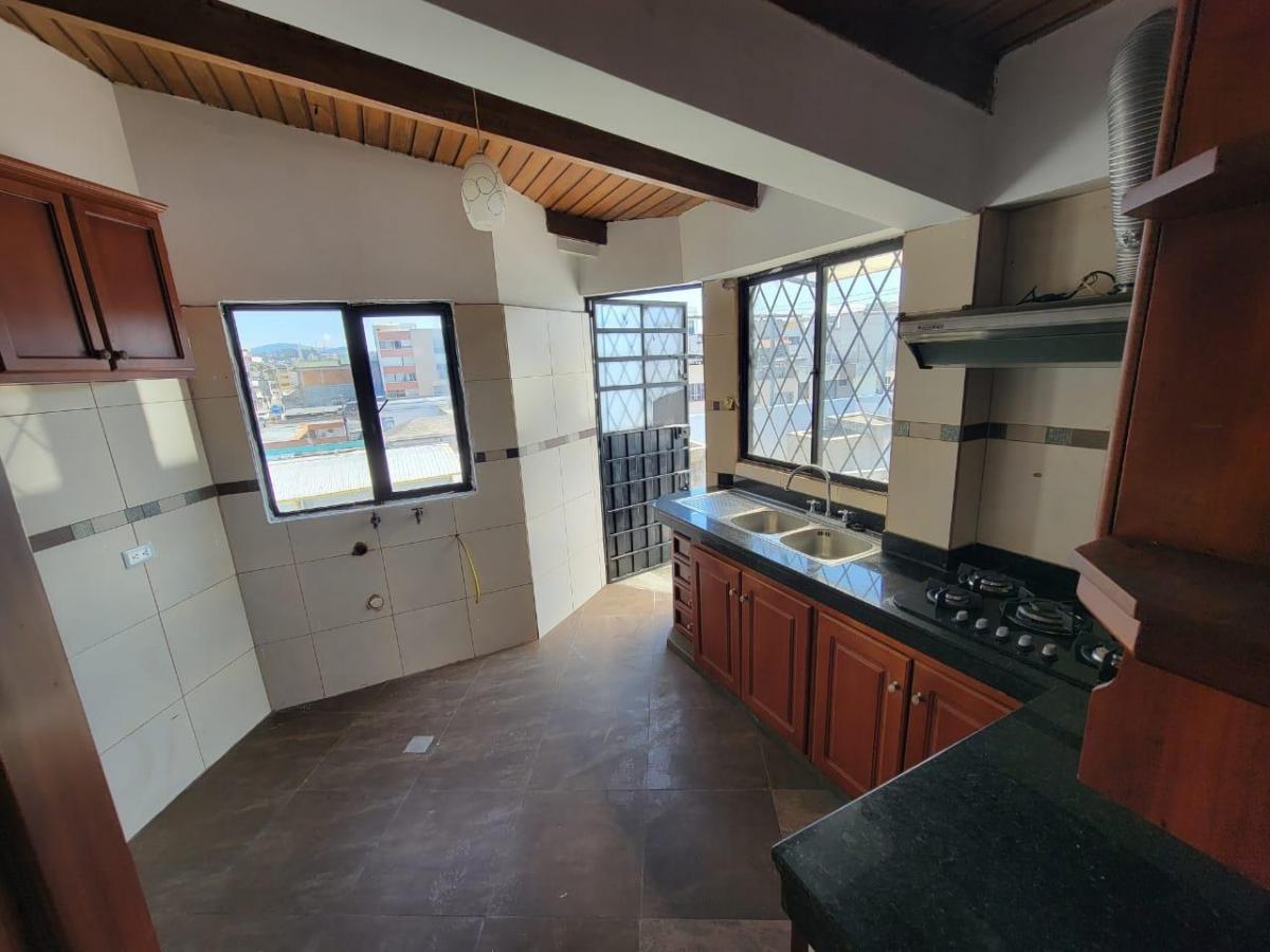 Departamento de Venta en El Sector Solca de 105 m Los Guayacanes — imagen 9