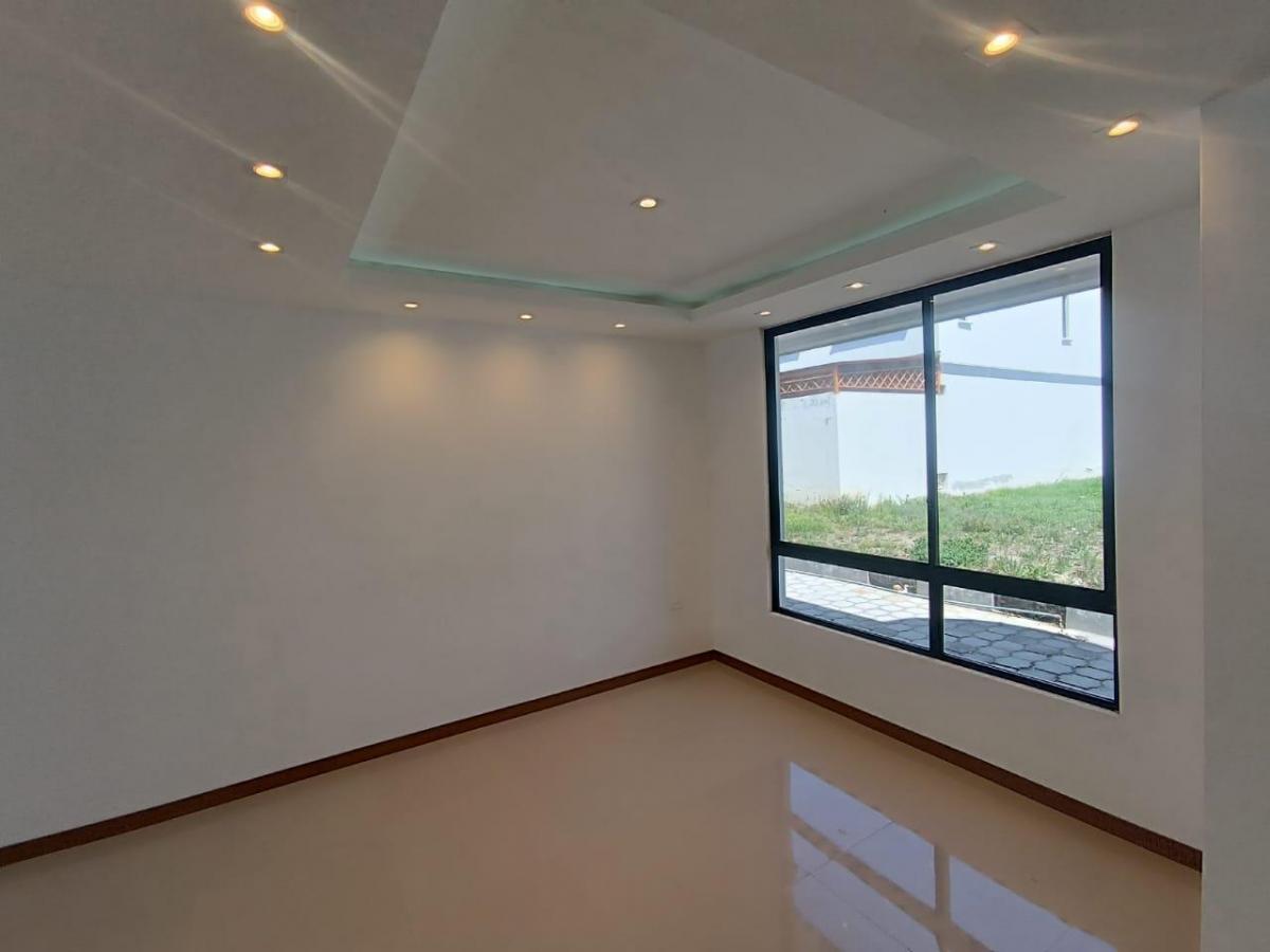 Dúplex en Venta con Terraza Privada – Kartódromo, San Antonio de Pichincha — imagen 10