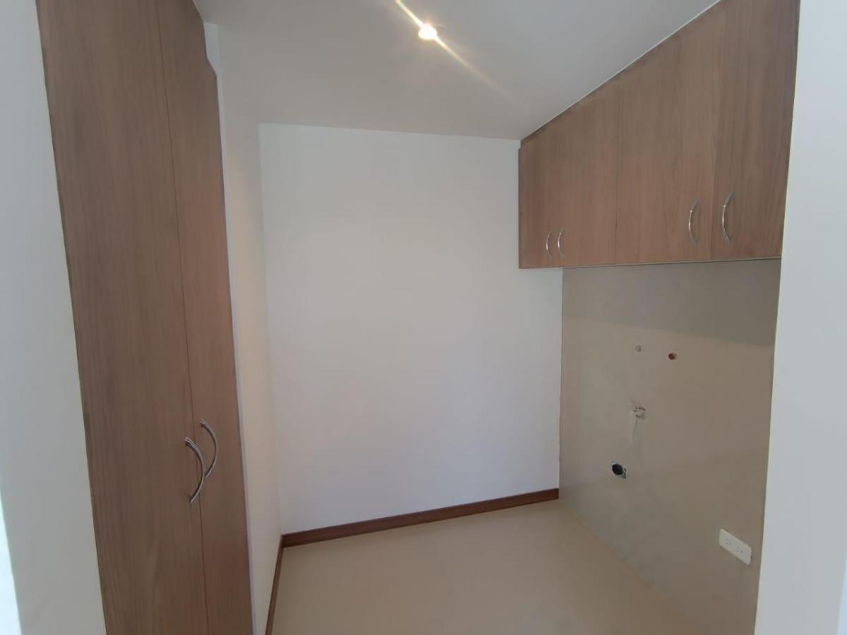 Dúplex en Venta con Terraza Privada – Kartódromo, San Antonio de Pichincha — imagen 6