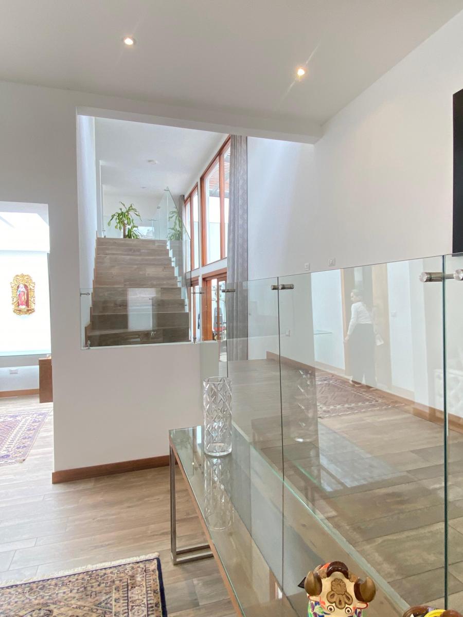 Casa Moderna, Dorm. en Pb, 1.180 m² de Terreno, Bbq, Jacuzzi. Urbanizacion Privada — imagen 4