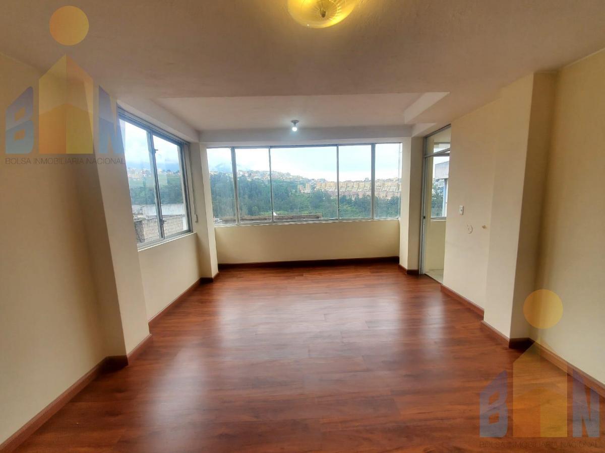Amplio Departamento Duplex en Venta en Mojas Sector Valle de Los Chillos — imagen 6
