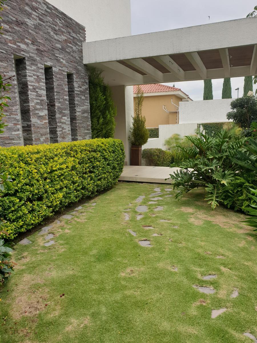 Hermosa y Exclusiva Casa de Venta en Cumbaya Urbanizacion — imagen 2