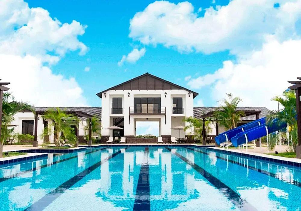 Villa en Venta 250 m² - 4 Dorm. - Urb. Ciudad Celeste, Vía a Samborondón, Guayas — imagen 5