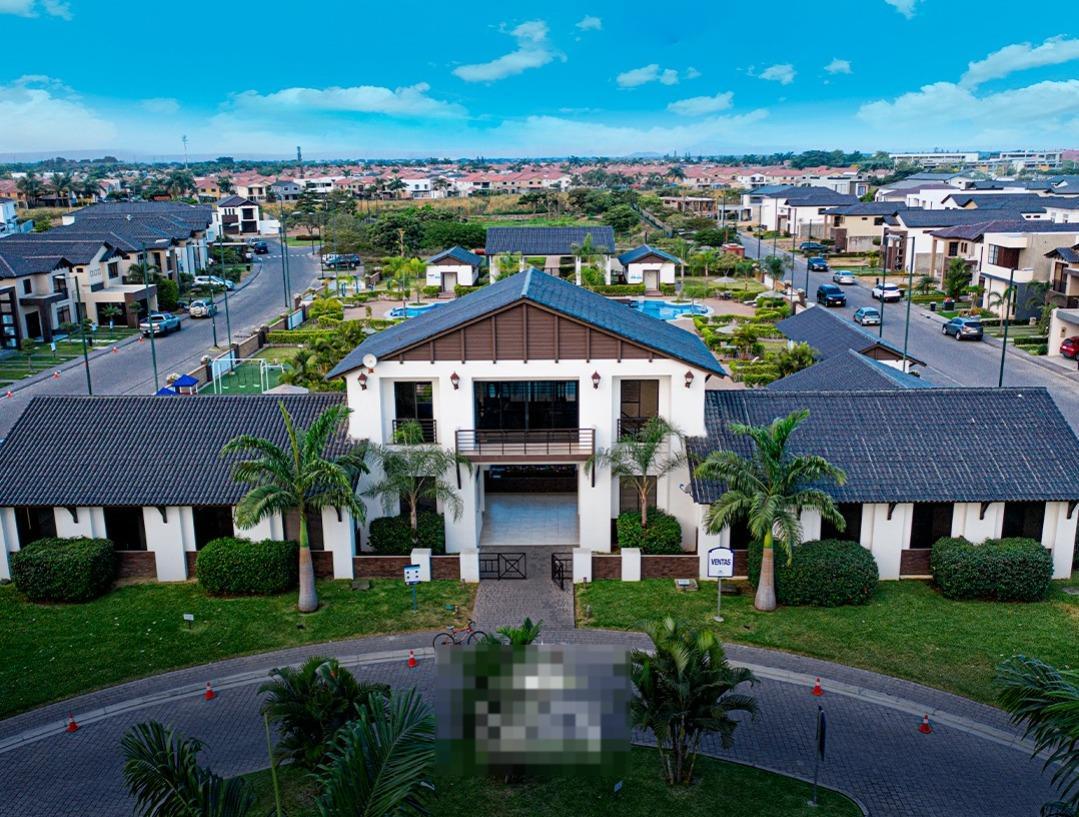 Villa en Venta 250 m² - 4 Dorm. - Urb. Ciudad Celeste, Vía a Samborondón, Guayas — imagen 2