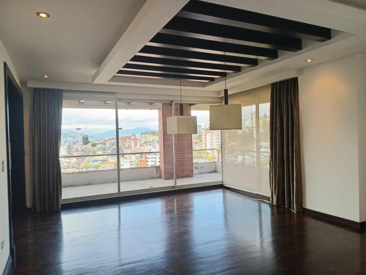 Departamento de Venta - Sector Quito Tenis — imagen 2