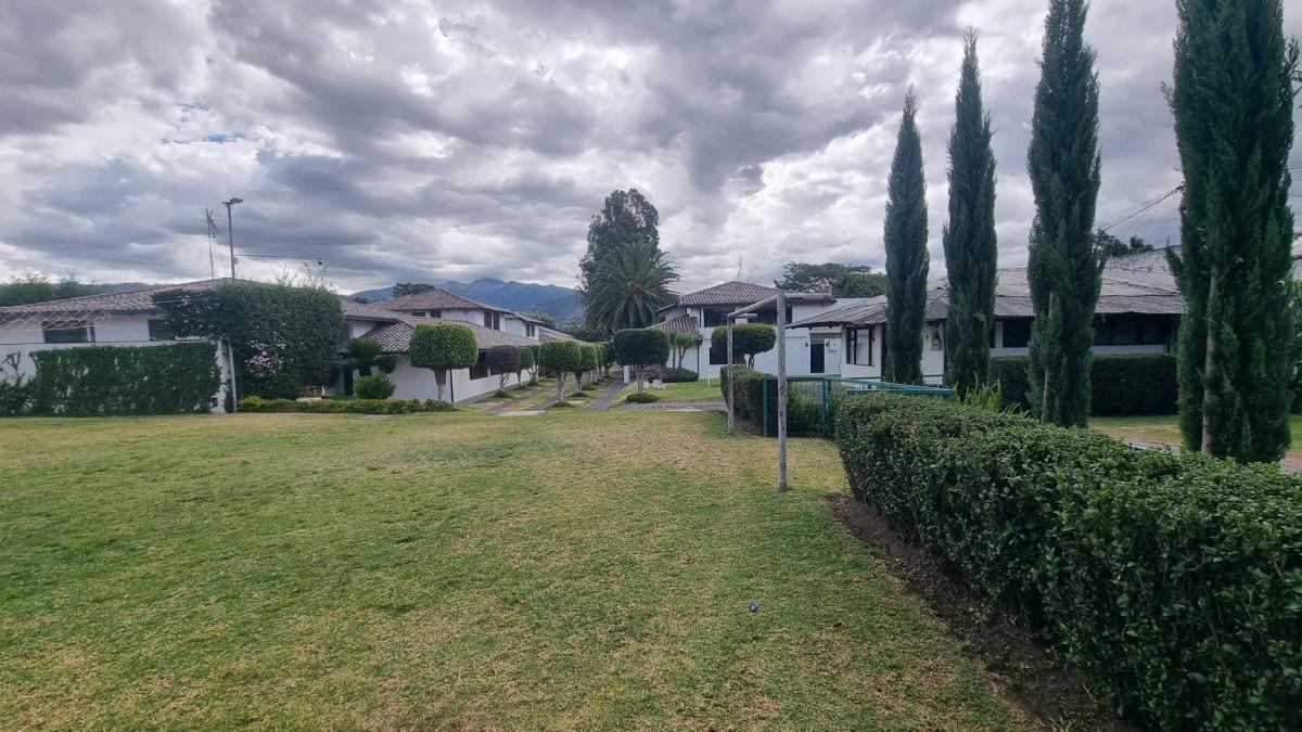 Vendo Casa Rustica de 330 m² a 2 Min de La Ruta Viva Dentro de Conjunto - Tumbaco — imagen 10