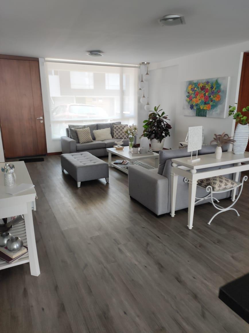 Venta Casa Tumbaco 3 Dorm. Conjunto Privado Patio — imagen 6