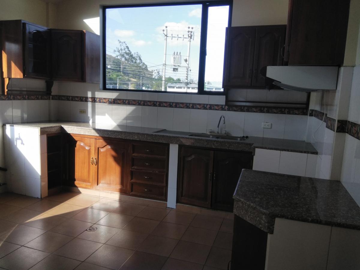 Venta Casa en Pusuqui Cerca Escuela de Policia — imagen 8