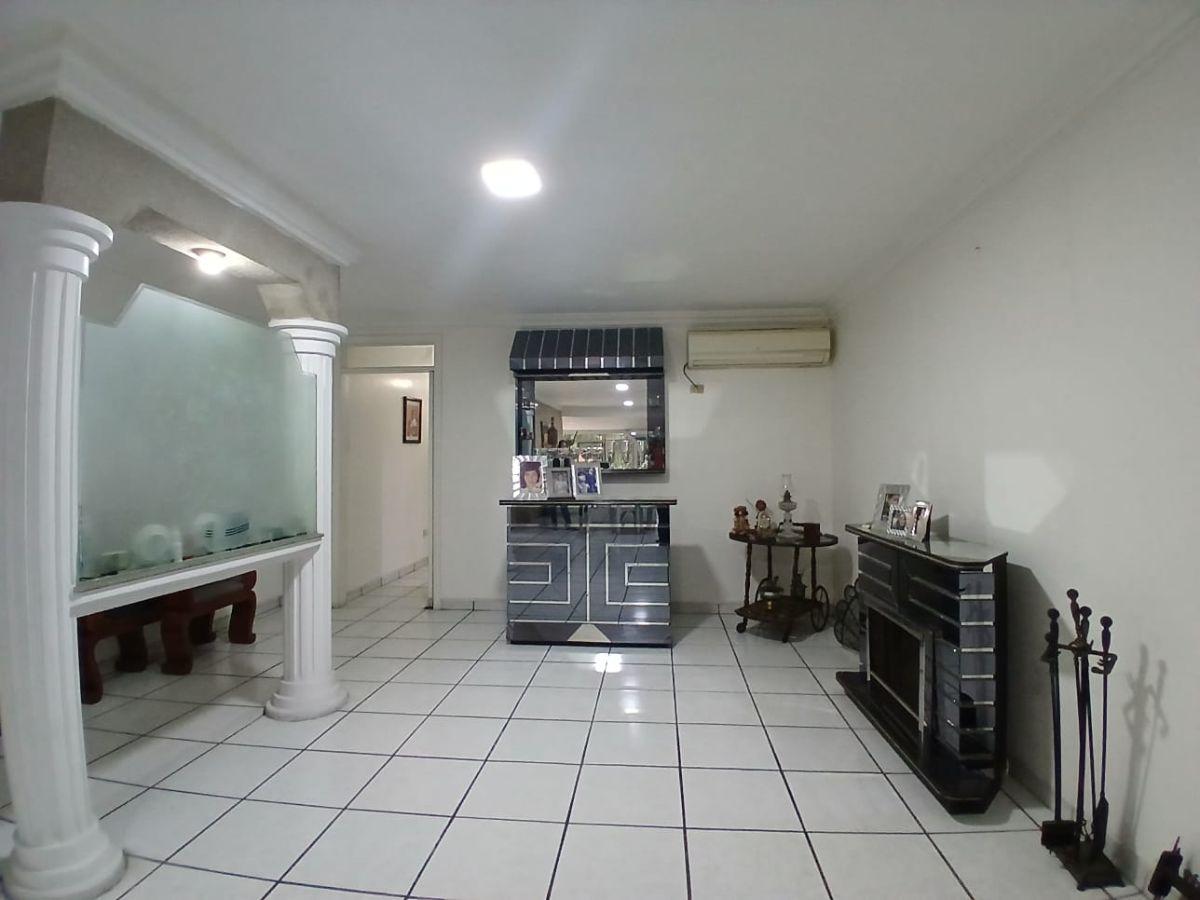 Se Vende Departamento Planta Baja en Urdesa Norte, Guayas — imagen 5