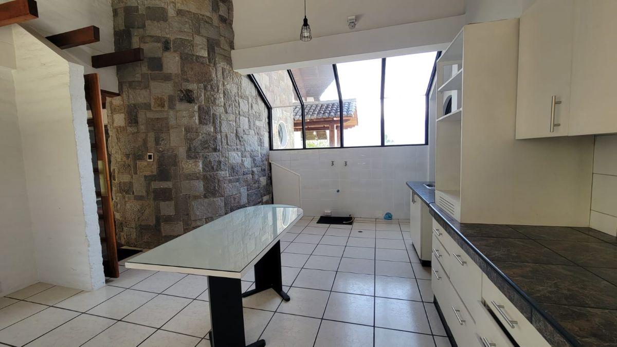 Casa con Áreas Verdes — imagen 3