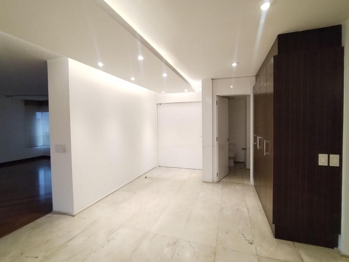 Bellavista Vendo Departamento en Edificio con Piscina — imagen 10