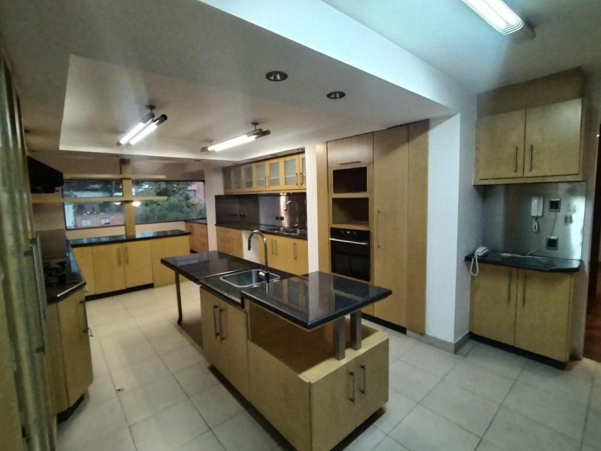 Bellavista Vendo Departamento en Edificio con Piscina — imagen 9