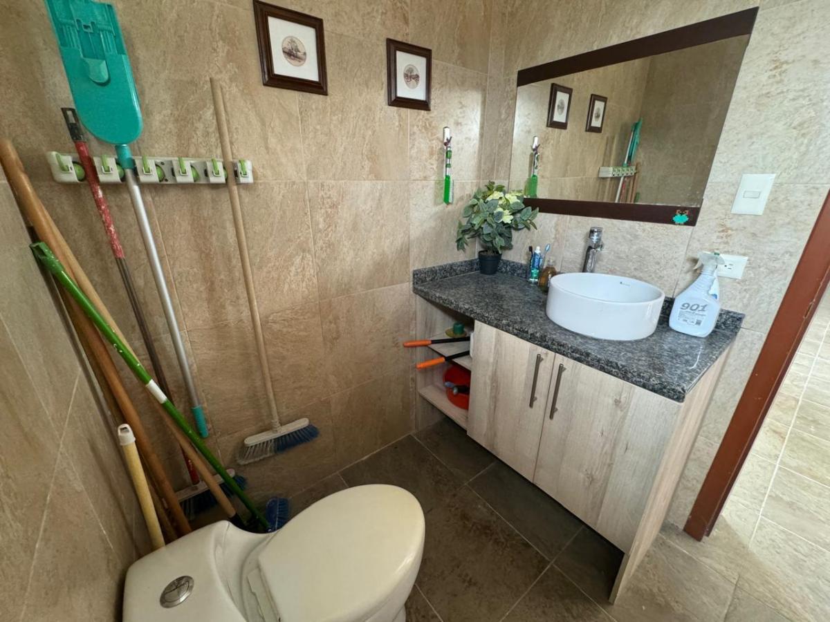 Casa en Venta en La Urbanizacion Mirador San Jose, Manabí — imagen 9