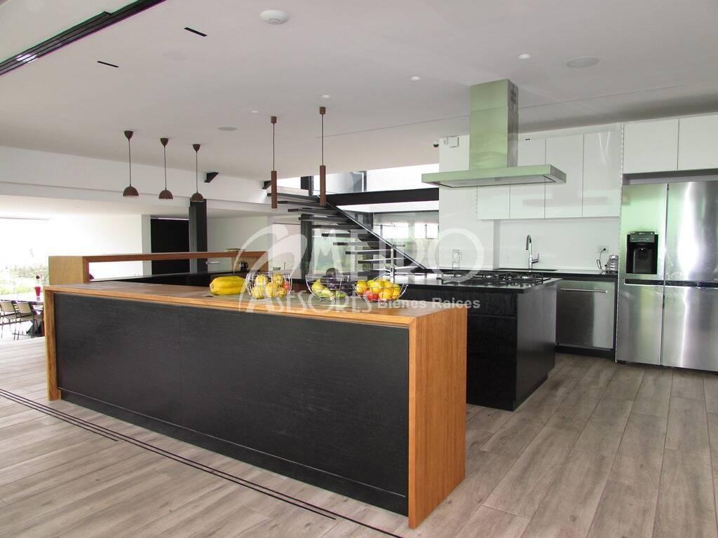Casa en Venta 823 m² Dentro de La Urbanización El Condado — imagen 3