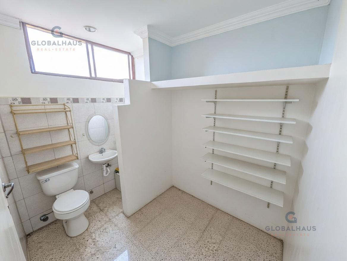Venta de Departamento en Nueva Kennedy con 3 Habitaciones - Garaje Cerrado Privado. G. m, Guayas — imagen 4