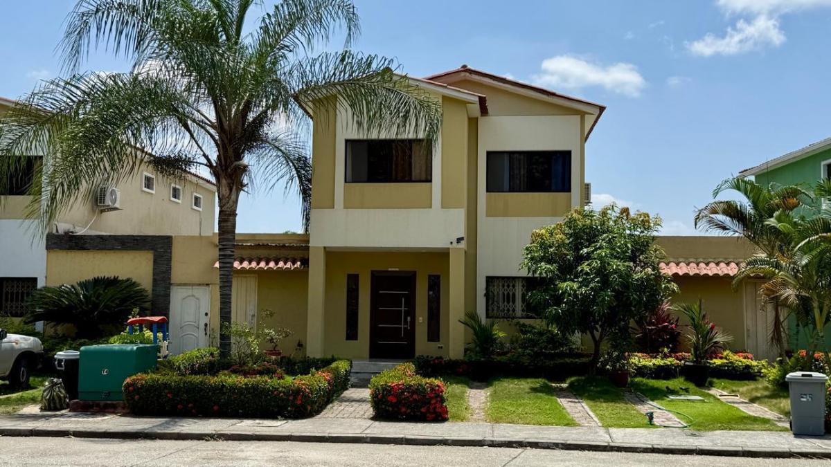 En Venta Casa - Urbanización Ciudad Satelital Los Angeles - (Mervel), Guayas — imagen 10