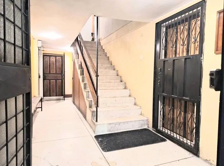 Av Teniente Huigo Ortiz Vende Departamento en Planta Baja 3 Dorm. — imagen 10