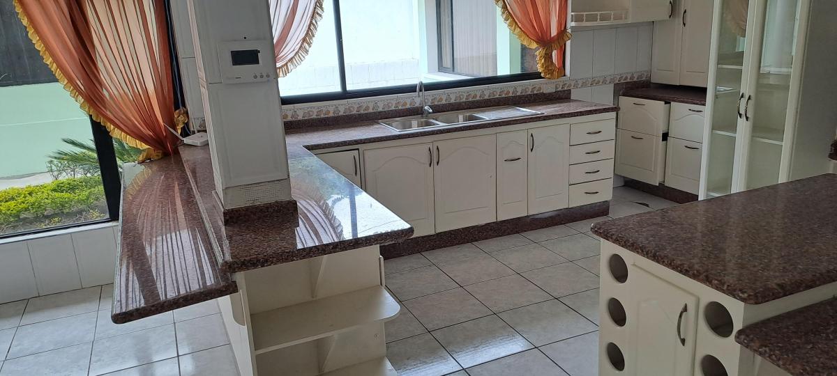 Vendo Casa Sector Pusuqui — imagen 6