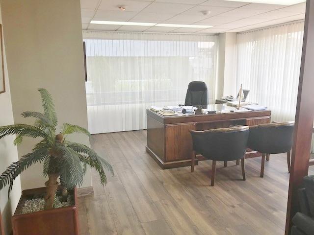 Venta Oficina Centro Norte Sector La Carolina — imagen 9