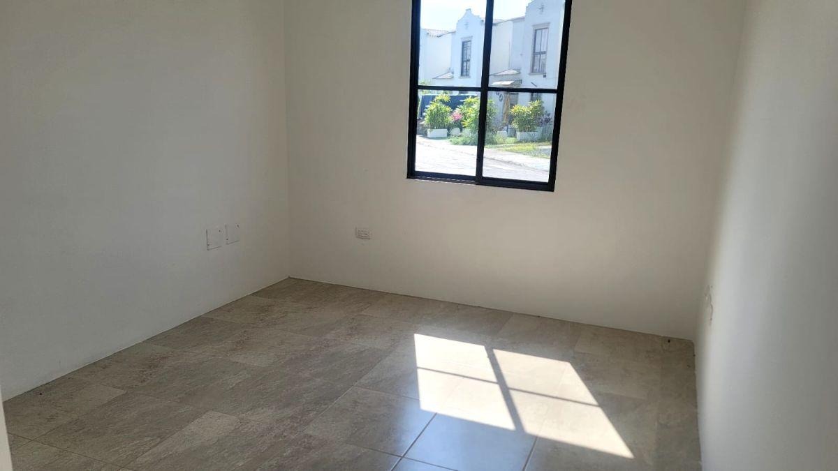 Casa de Estreno en Venta en La Rioja Av Leon Febres Cordero - Mae. Recalde, Guayas — imagen 6