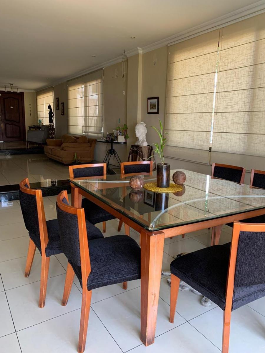 Casa en Venta – Urb. Portón de Las Lomas – 3 Niveles – Piscina y Ascensor (War), Guayas — imagen 9