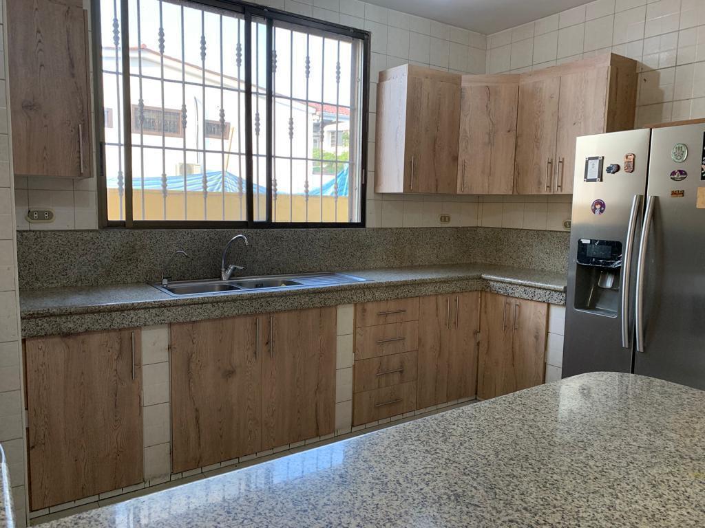 Casa en Venta – Urb. Portón de Las Lomas – 3 Niveles – Piscina y Ascensor (War), Guayas — imagen 6