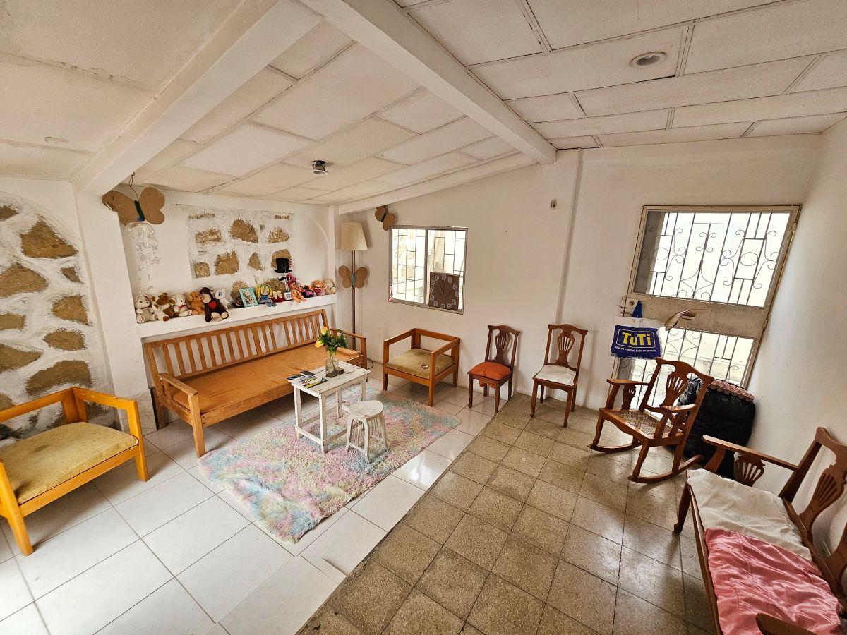 De Oportunidad Casa de 200 m² con 4 Habitaciones en Venta en La Milina Para Remodelar — imagen 7