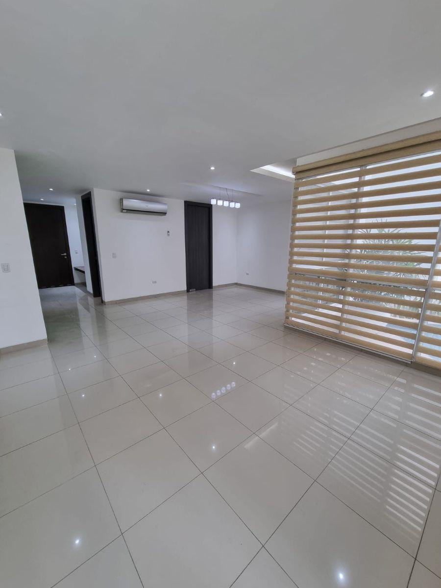 Departamento de Venta con Vista Al Rio Planta Baja en Ryo 600, Guayas — imagen 8