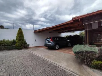 Vendo Casa de 4 Dorm., Valle de Los Chillos, Sector Supermaxi San Gabriel — imagen 2