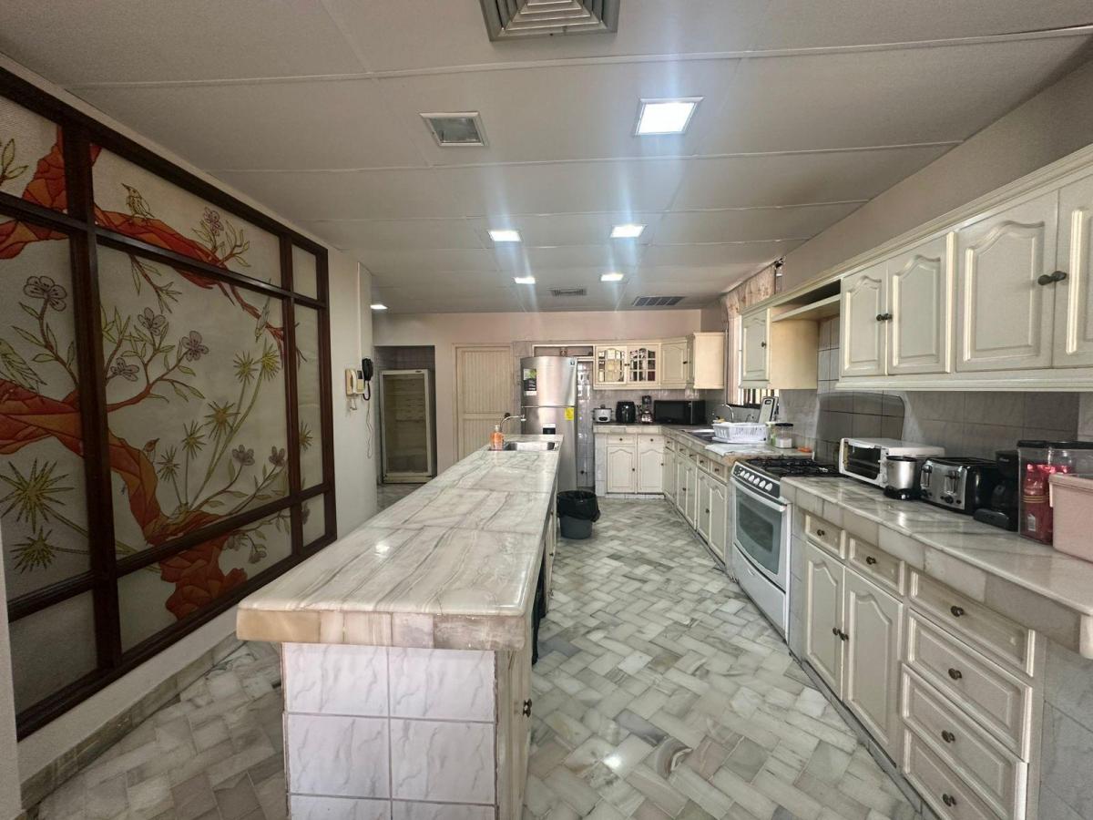 Venta de Casa de 5 Habitaciones con Piscina en Urb La Puntilla. Samborondon, Guayas — imagen 7
