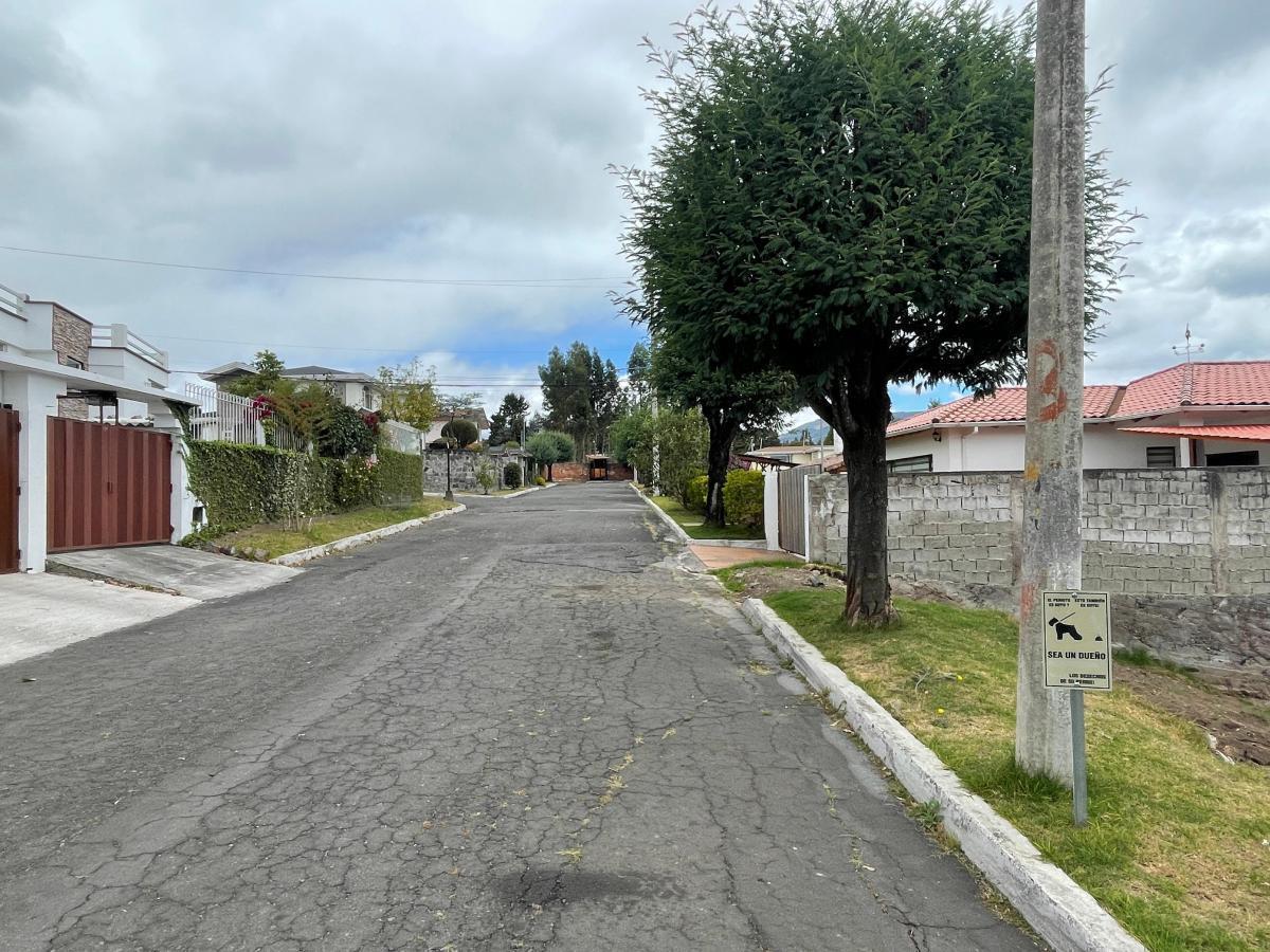 Vendo de Oportunidad Terreno - Club Los Chillos — imagen 10