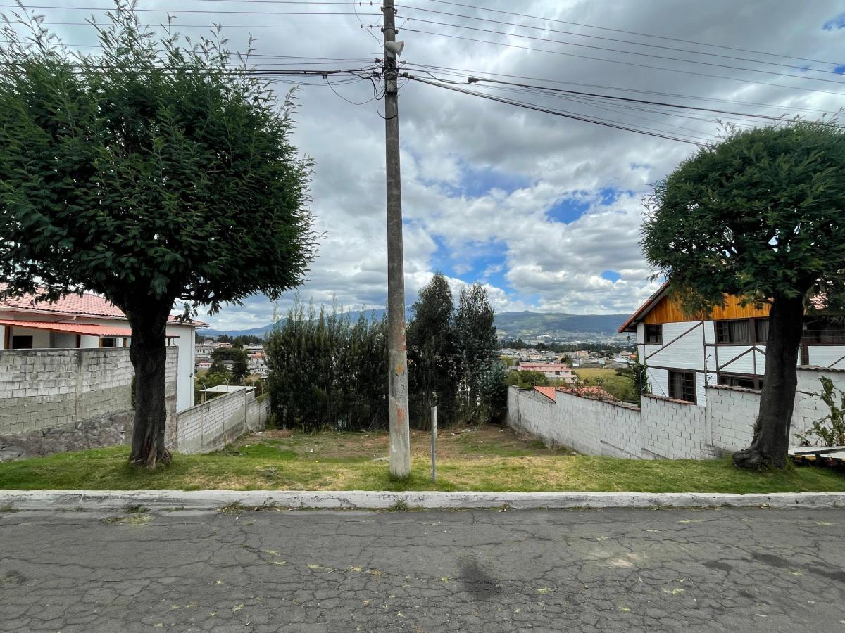 Vendo de Oportunidad Terreno - Club Los Chillos — imagen 6