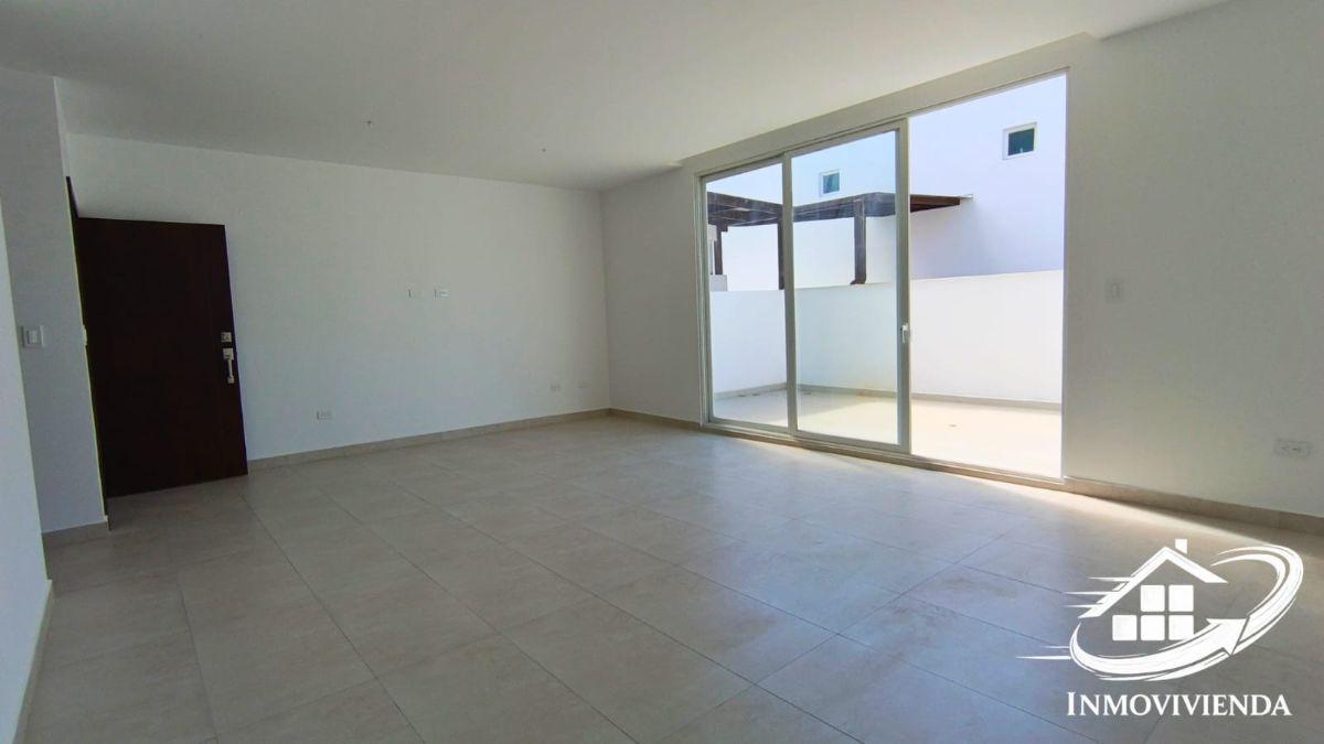 San Juan de Cumbayá, Dentro de Urbanización Privada Departamento de Tres Dorm. con Terraza — imagen 8