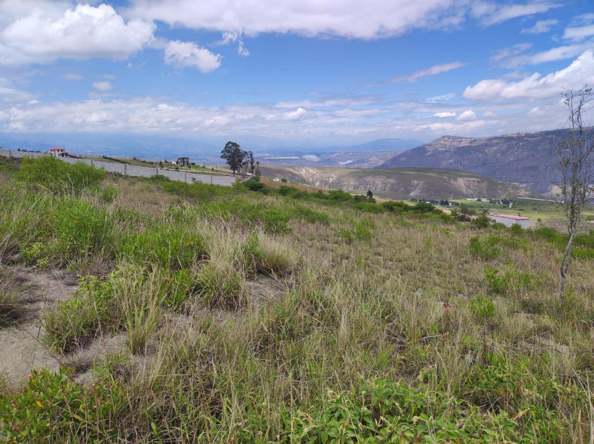 Terreno Independiente en Venta en Malchinguí, Entorno de Urbanizaciones Privadas — imagen 3